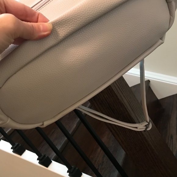 Fun handbag! - Picture 5 of 6